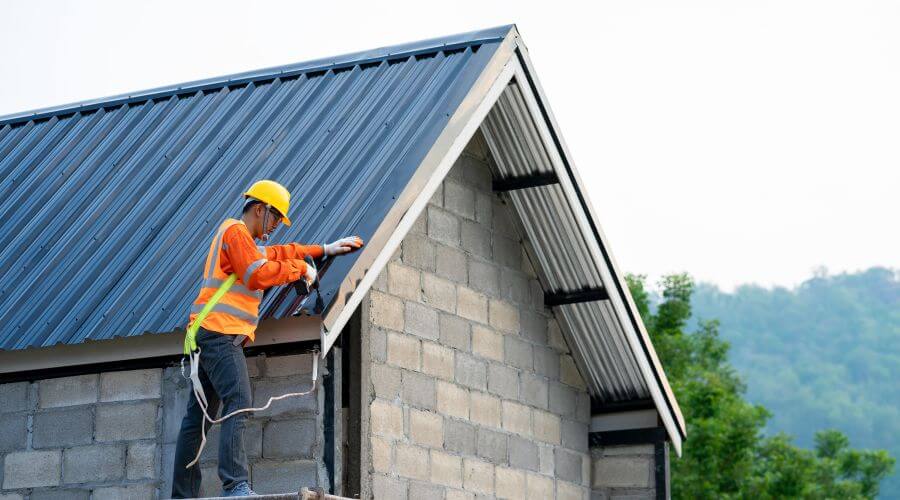 Expert Emergency Roof Repairs services in Gresham, OR